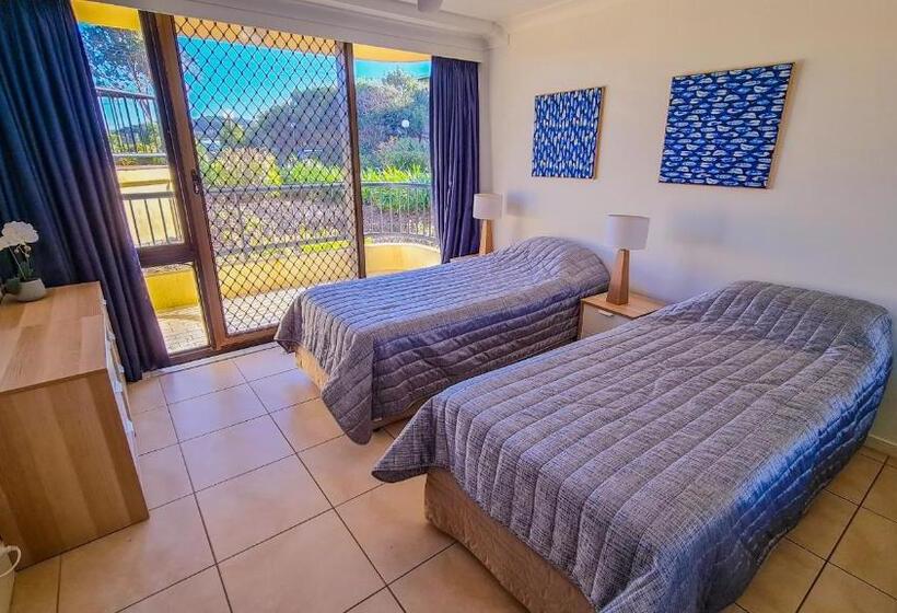 هتل Pelican Sands Beach Resort