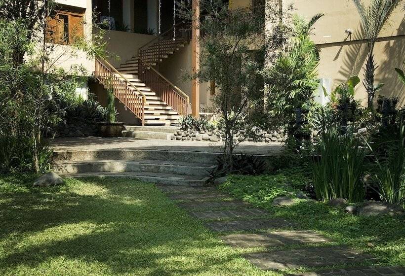 Fotos del hotel The Cipaku Garden:  11