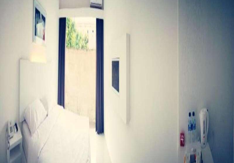 Fotos del hotel Kartipah Guest And Wedding House:  2