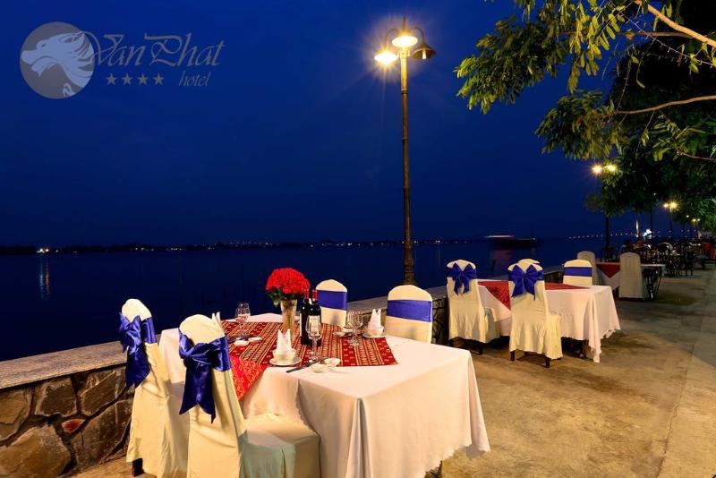 هتل Van Phat Riverside