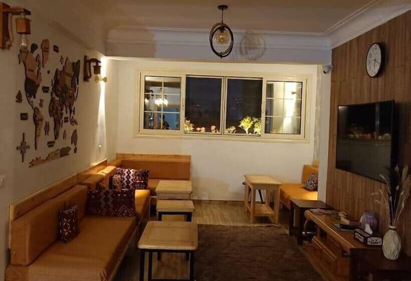 Champollion Hostel