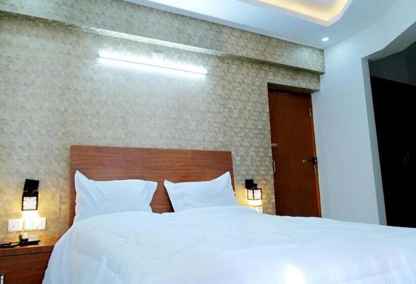 酒店 Dwarka Lodging & Boarding