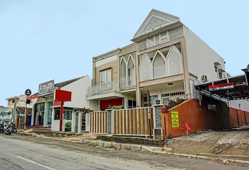 فندق Oyo 91812 Nh Kost Syariah