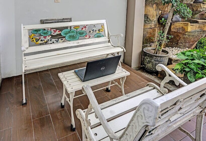 فندق Oyo 91812 Nh Kost Syariah