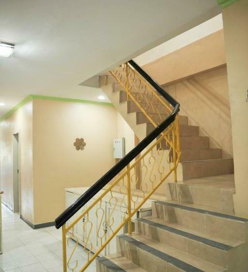 هاستل Penginapan Aira