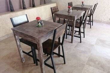 تختخواب و صبحانه Casa Dahlia