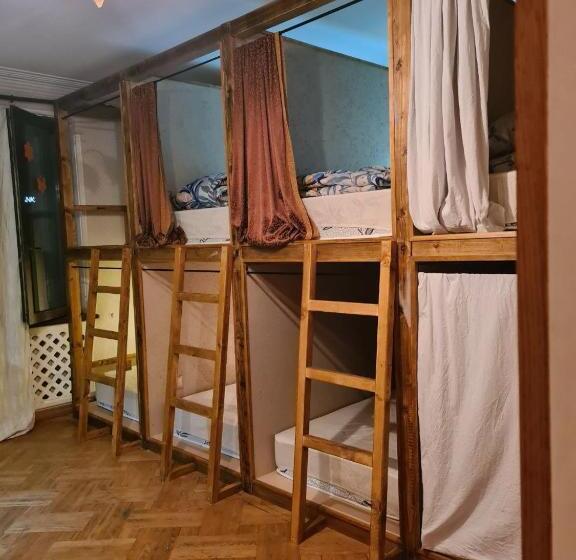 Benevo Hostel