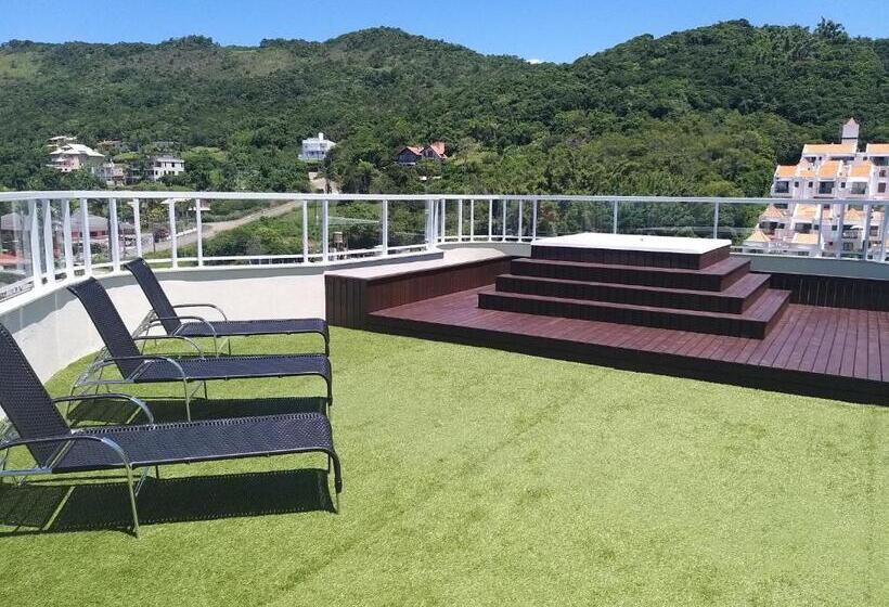 هتل Praia Brava  Studios