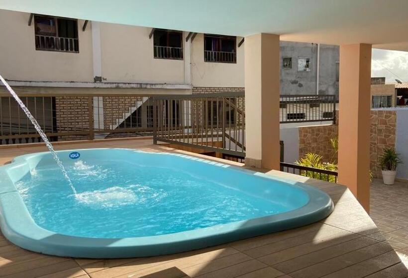 پانسیون Hostel Salvador Orquídeas