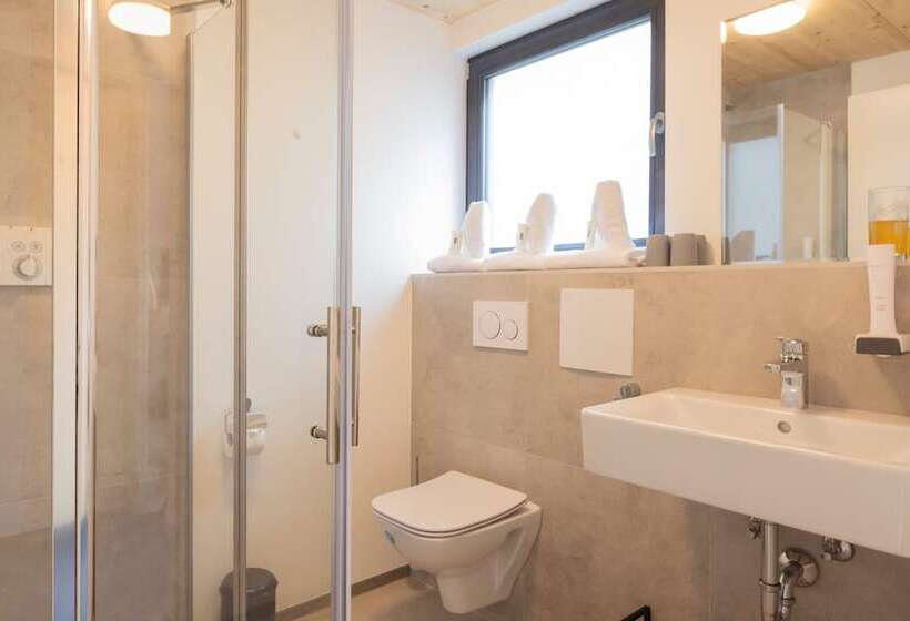Reos Hotel Wangen