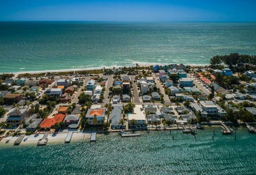The Roth Hotel, Treasure Island, Florida