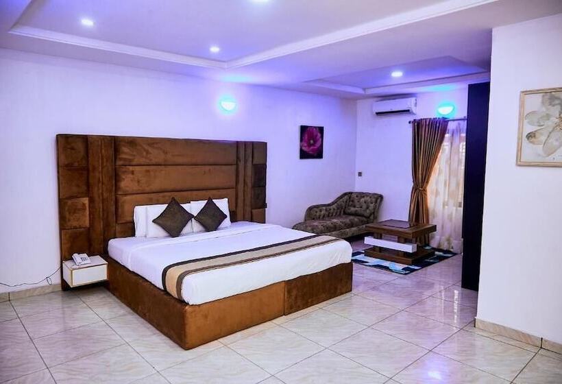 247 Luxury Hotel & Apartment Ajah