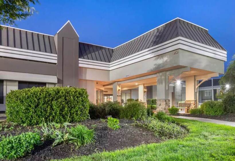 Charming Ensuite Rooms In New Cumberland