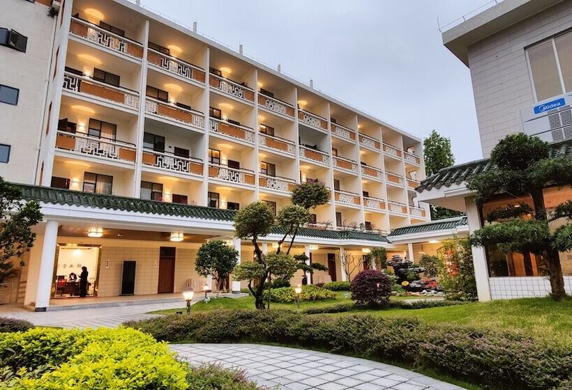 호텔 White Swan Guest House