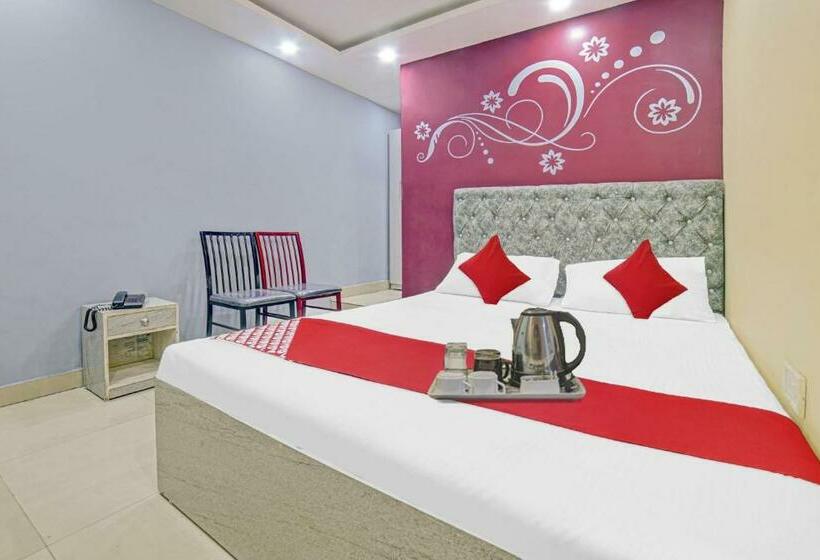 Отель Flagship 700151 Clouds Inn