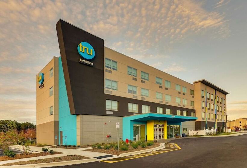 בית מלון כפרי Tru By Hilton Smithfield I95