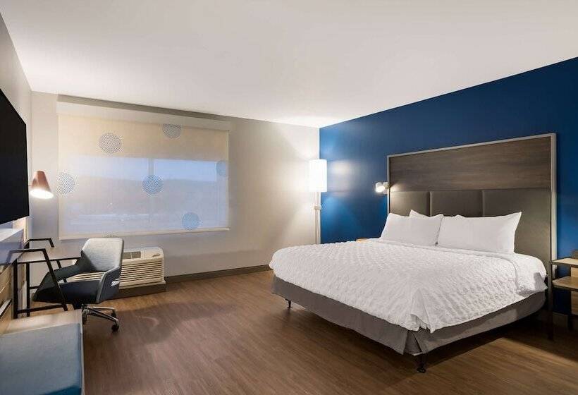 هتل Tru By Hilton Traverse City