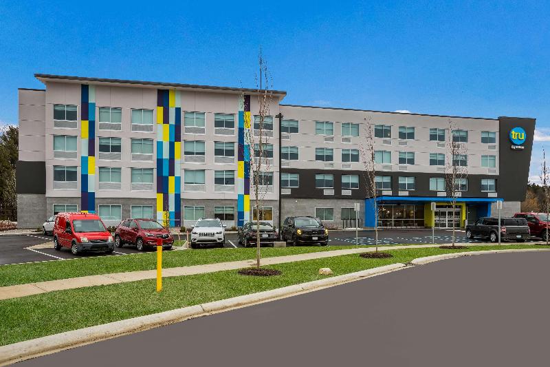 هتل Tru By Hilton Traverse City