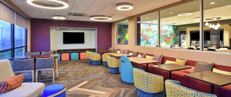 هتل Tru By Hilton Traverse City