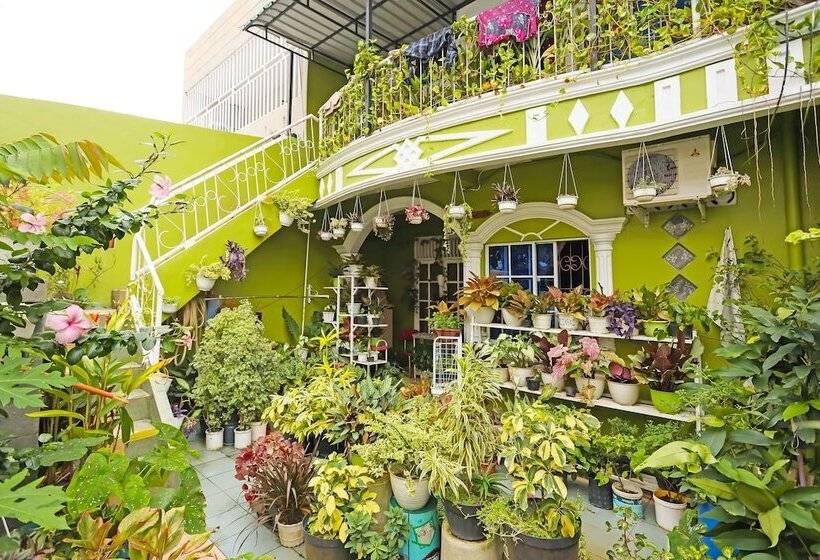 호텔 Oyo 91782 Satria Homestay Syariah