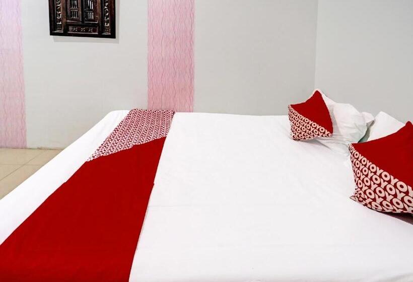 هتل Zazezo Homestay Syariah Redpartner