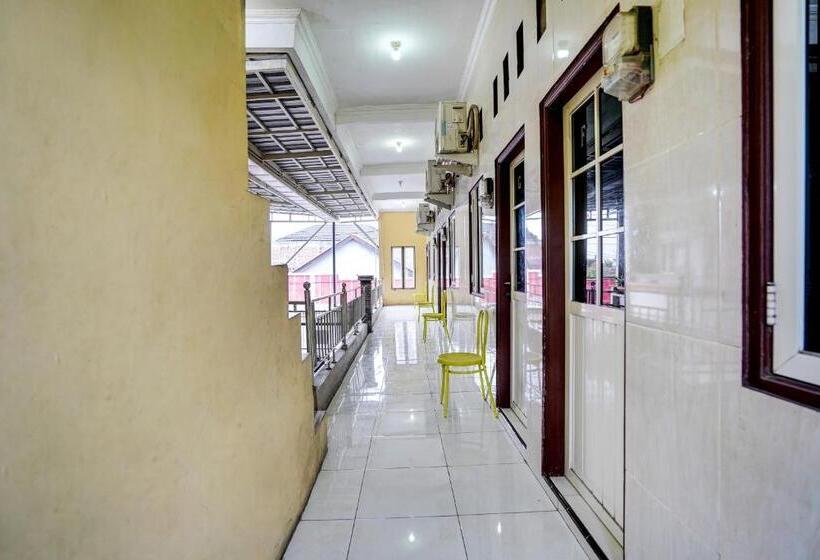 هتل Oyo 91795 Kos Jeehel Syariah