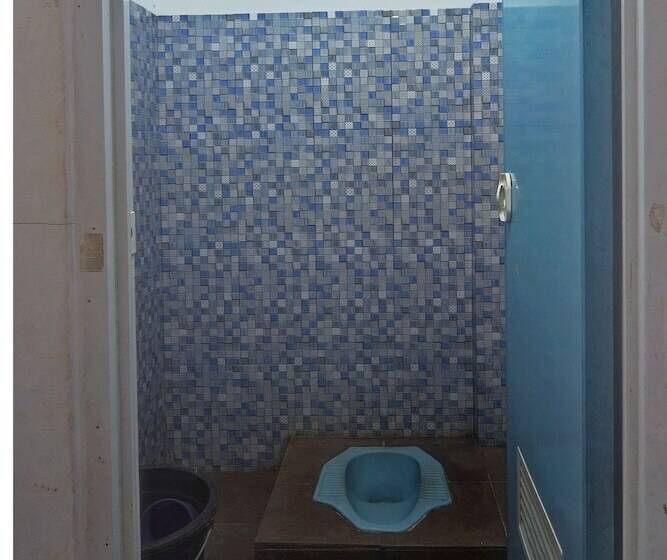 هتل Spot On 91799 Sosonopan Homestay