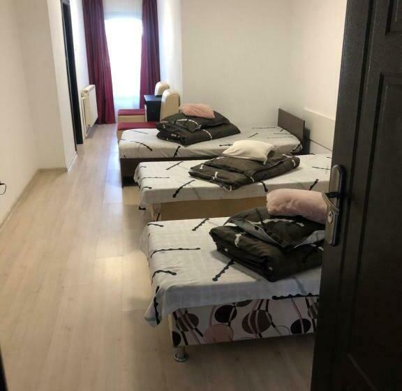 پانسیون Hostel Mialma