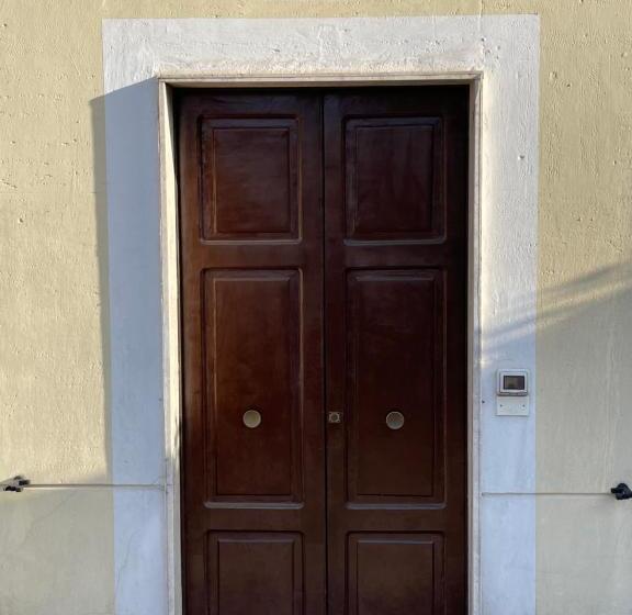 بنسيون Mezzaluna Guest House