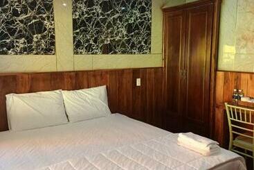 هتل Ven Song Homestay