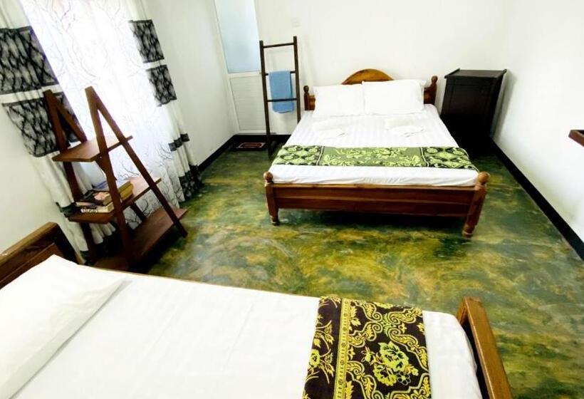پانسیون Madiha Surf House Lanka