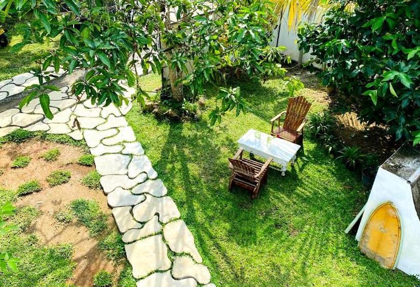 پانسیون Madiha Surf House Lanka