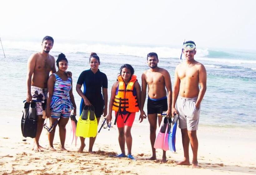 پانسیون Madiha Surf House Lanka