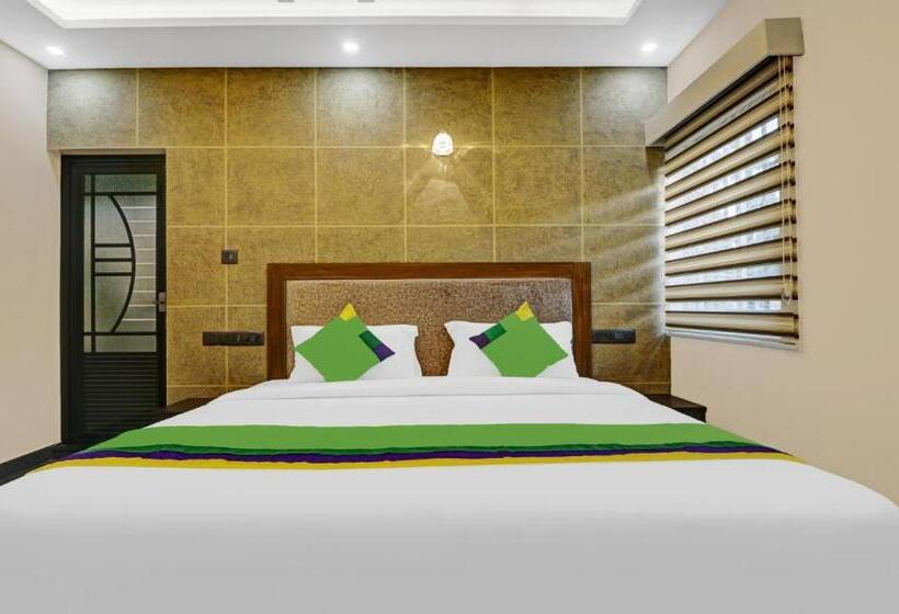 هتل Treebo Pushpak Service Apartment