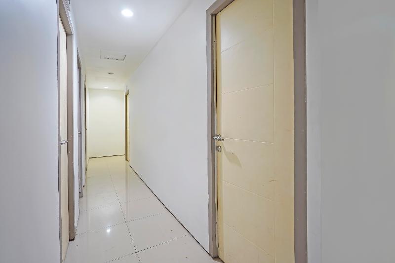هتل Oyo 91743 Choirul Residence