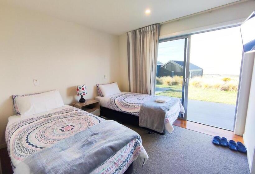 פנסיון Antair Lakeview Lodge