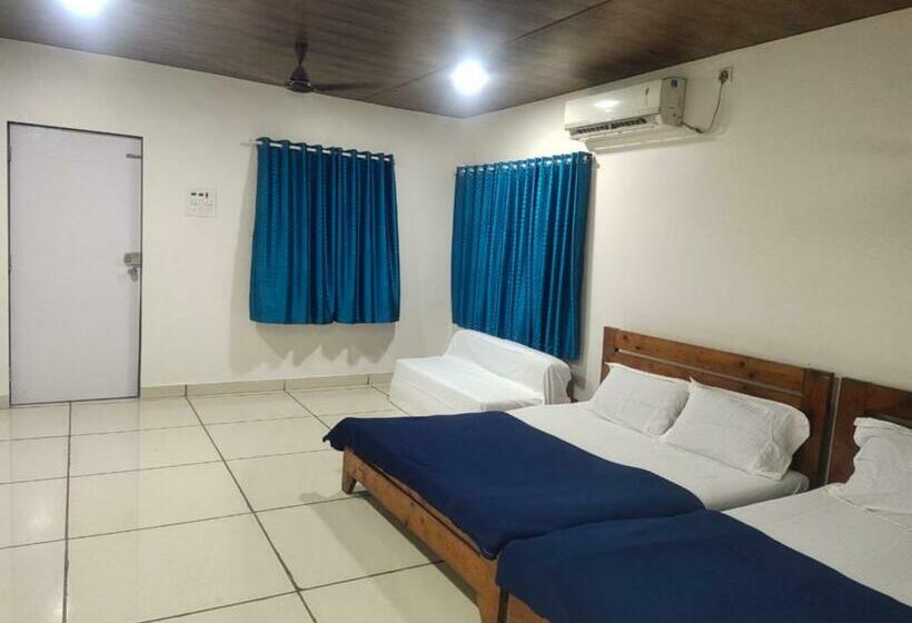 منتجع Kukoos Farm