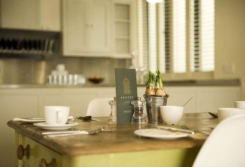 هتل Brooks Guesthouse Bristol