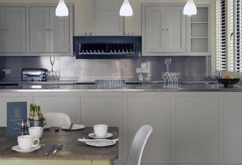 هتل Brooks Guesthouse Bristol