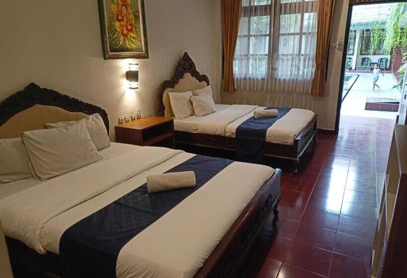 فندق Catur Adi Putra