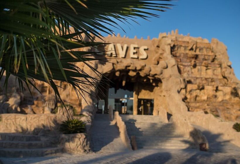 هتل Caves Beach Resort Adults Only