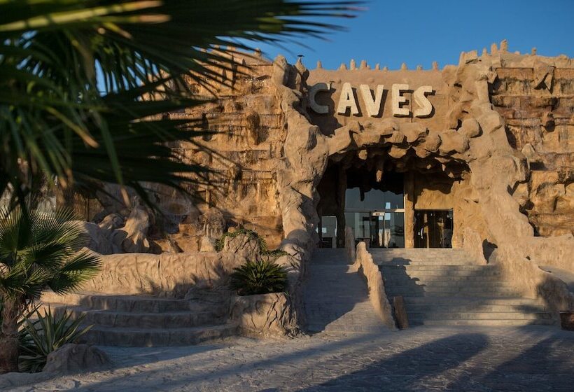 هتل Caves Beach Resort Adults Only