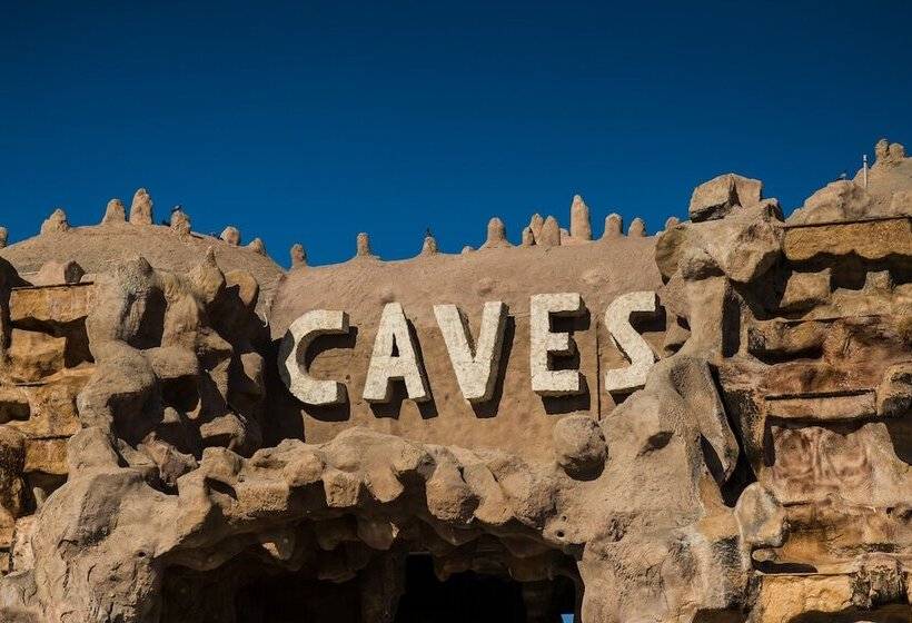 هتل Caves Beach Resort Adults Only