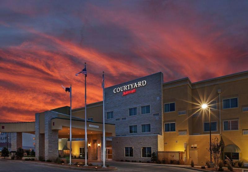 هتل Courtyard By Marriott Odessa
