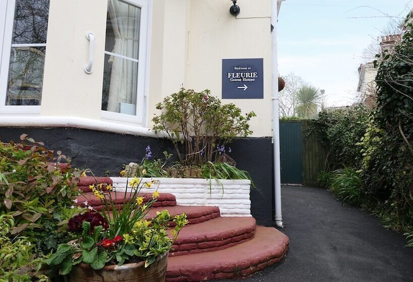 בית מלון כפרי Fleurie Guest House
