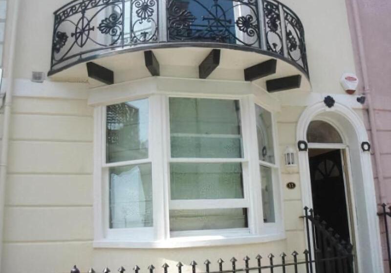 Fotos del hotel Grand Pier Guest House:  6