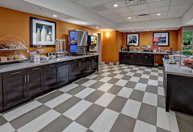 فندق Hampton Inn & Suites Ada
