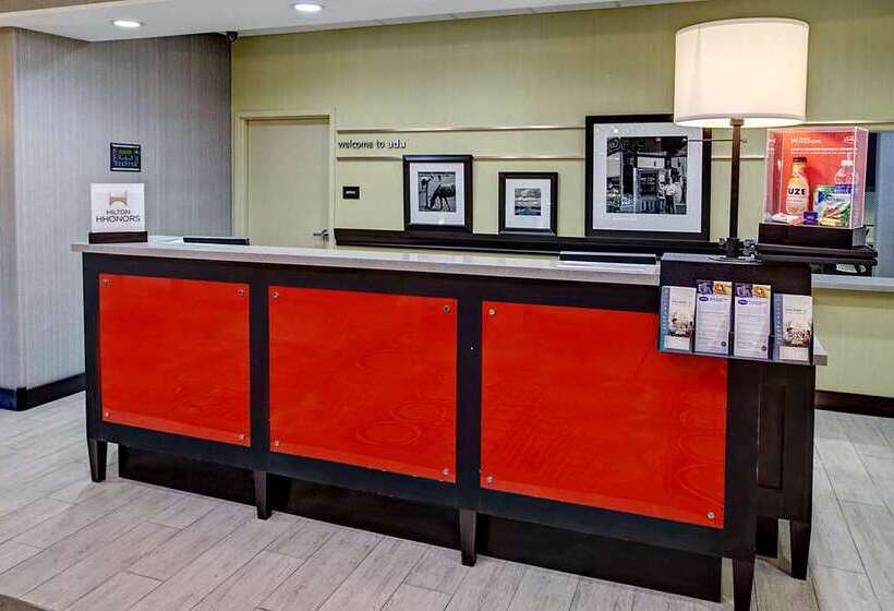 فندق Hampton Inn & Suites Ada
