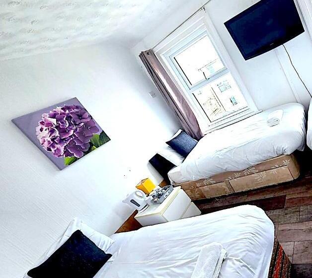 Henson Hotel Pleasure Beach