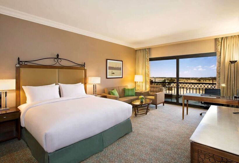 هتل Hilton Alexandria King S Ranch